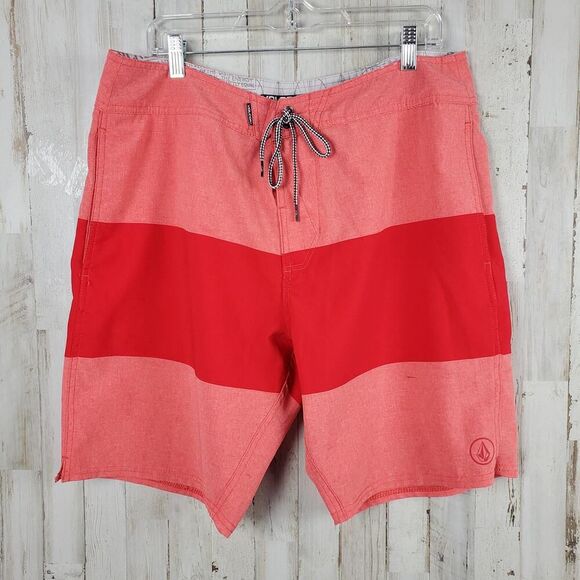 Volcom Striped Broad Shorts Red Size 36 - Picture 1 of 8